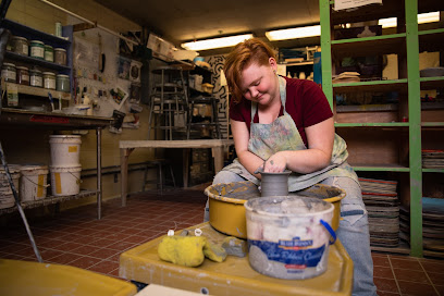 SIU Craft Shop Imported Image 1761315846 1